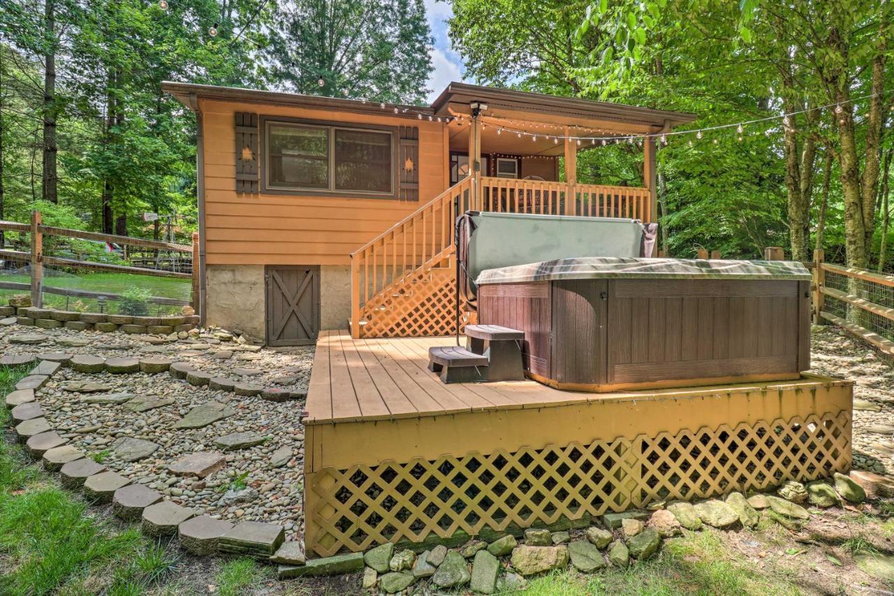 Vintage Creekside Cottage With Hot Tub And Grill! 매기 벨리 외부 사진